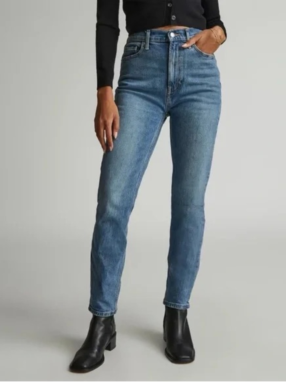 Everlane cheeky jean 27 crop Medium Wash